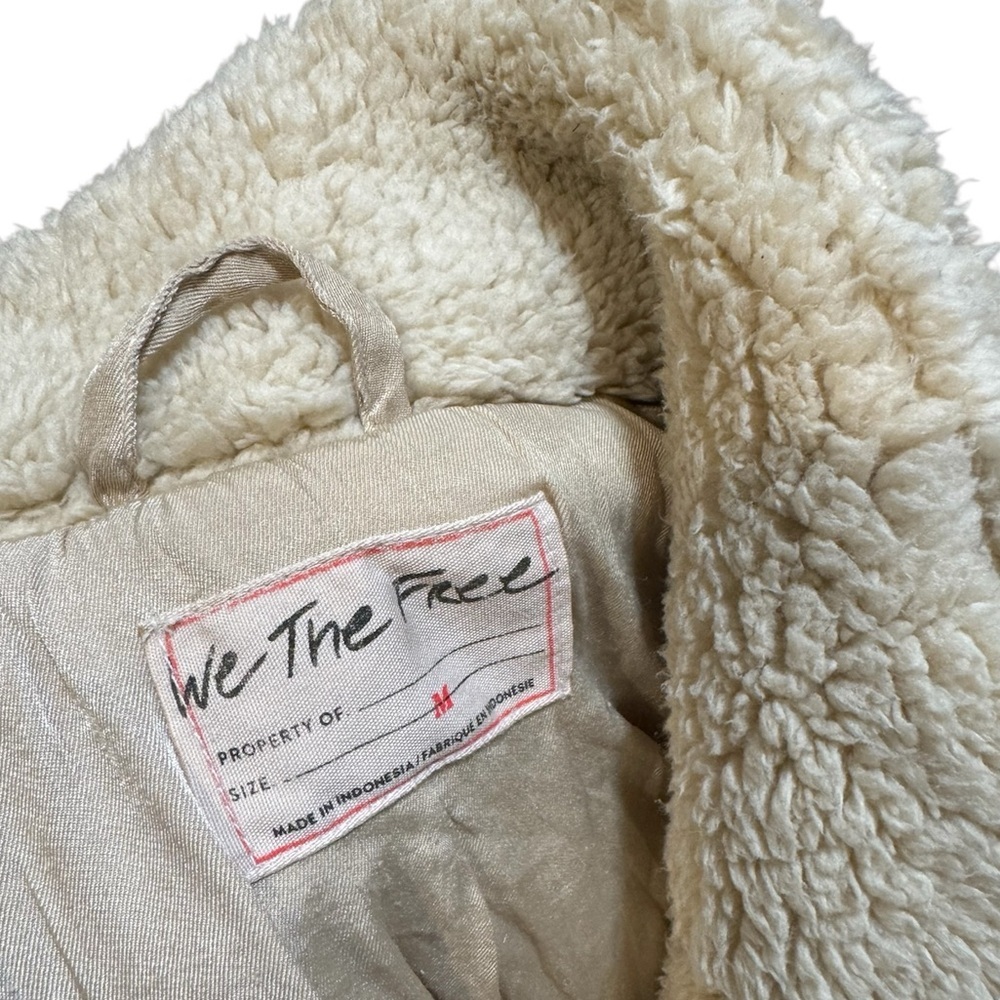Free People So Cozy Beige Faux Fur Slouchy Moto Jacket
Medium - Picture 6 of 9